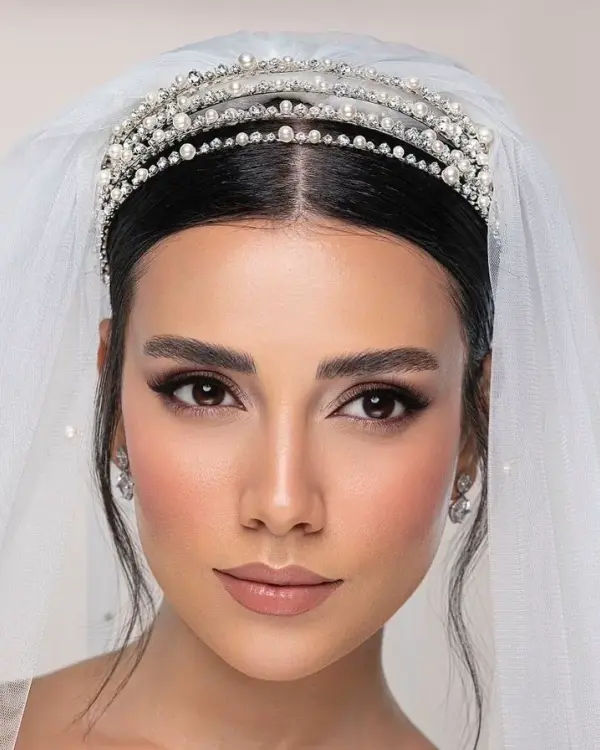 <span class="t1">تل:</span> تلهای شیک و متنوع، با طراحیهای منحصربهفرد.